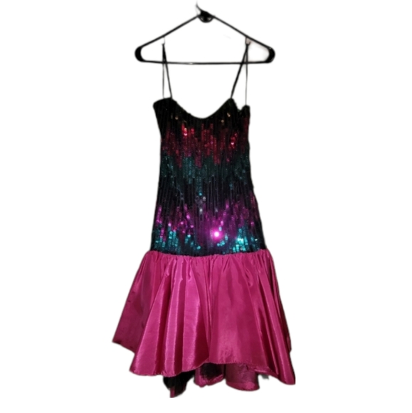 Vintage Dresses & Skirts - 💕 Vintage Sequin Dress - Free Matching Purse and Earrings 💕